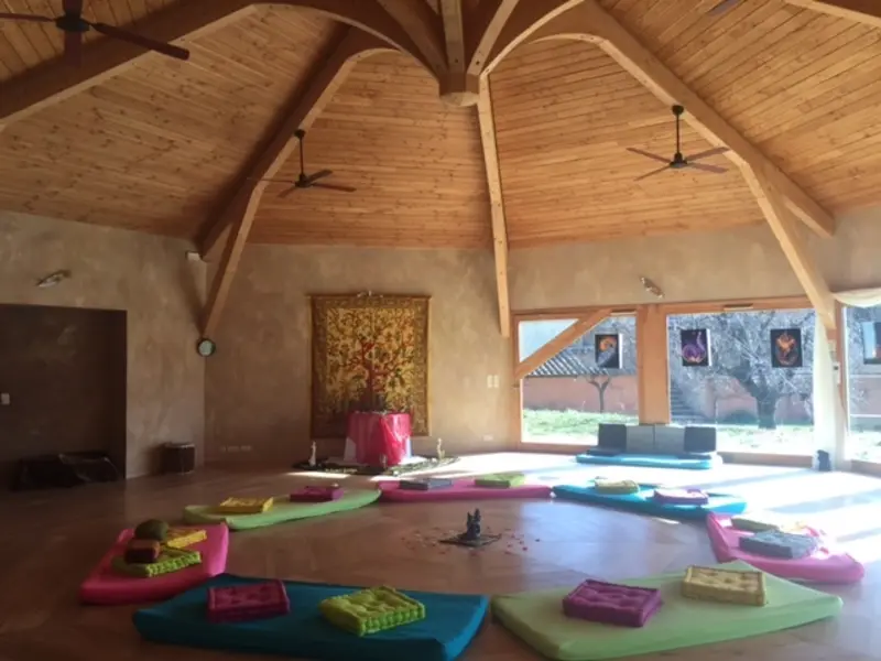 Démarrage d'un atelier dans la salle de l'AmAgilA